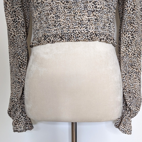 Japna Long Sleeve Animal Print Smocked Crop Top Size Small - Picture 3 of 10